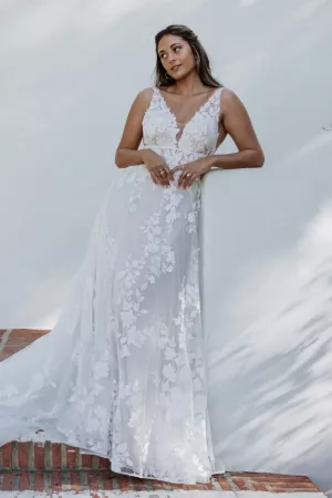 Koonings trouwjurken Essense of Australia bruidsmode hochzeitskleid bridal dress