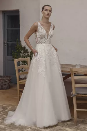 Koonings trouwjurk Modeca collection Amay bruidsmode brautmode wedding dress