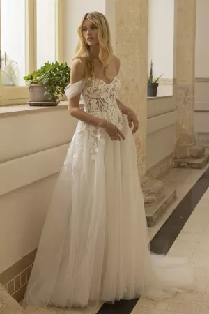 Koonings trouwjurk Modeca collection Arieke bruidsmode brautmode wedding dress
