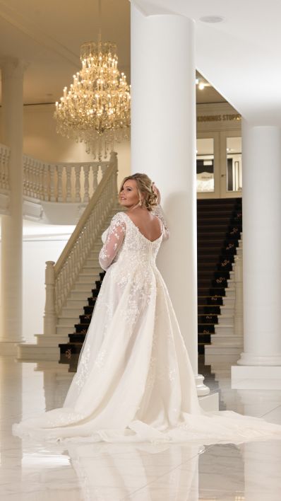Ramona Koonings Couture bruidsmode KN2367 Hamburg trouwjurk plus size bridal dress