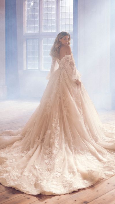 Koonings trouwjurken disney fairy tale weddings allure bridals bruidsmode hochzeitskleid bridal dress