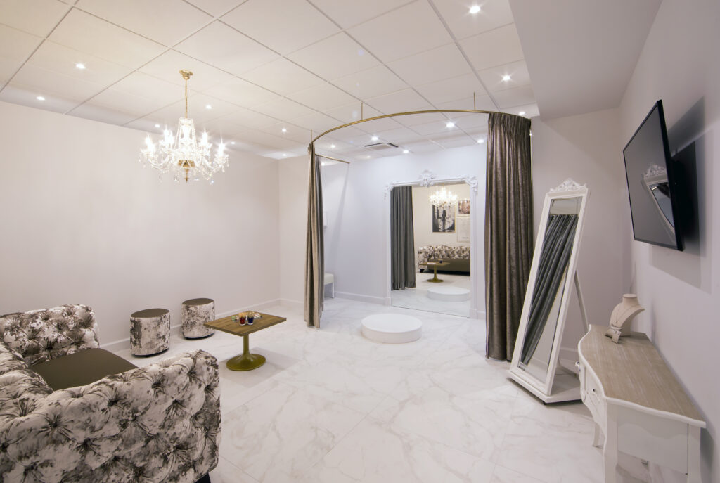 Fitting room at Koonings
