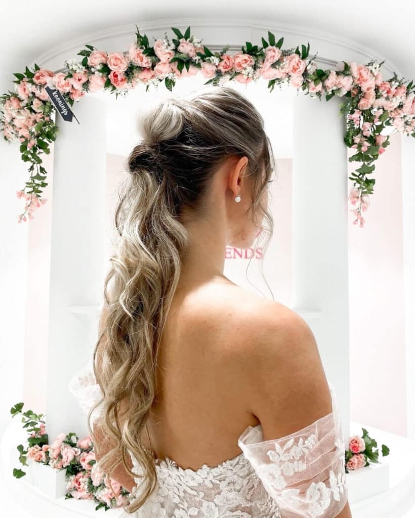 Bruidskapsels half opgestoken haar