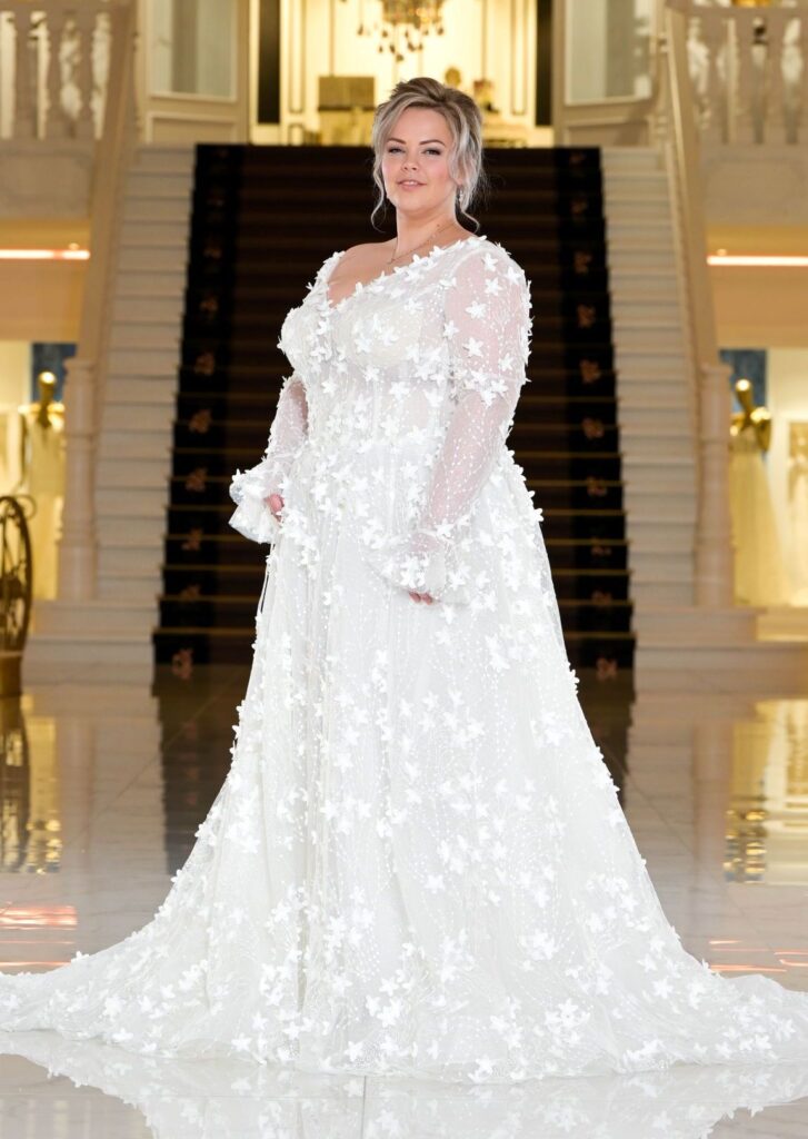 Ramona Koonings Couture KN2115-1 Rising