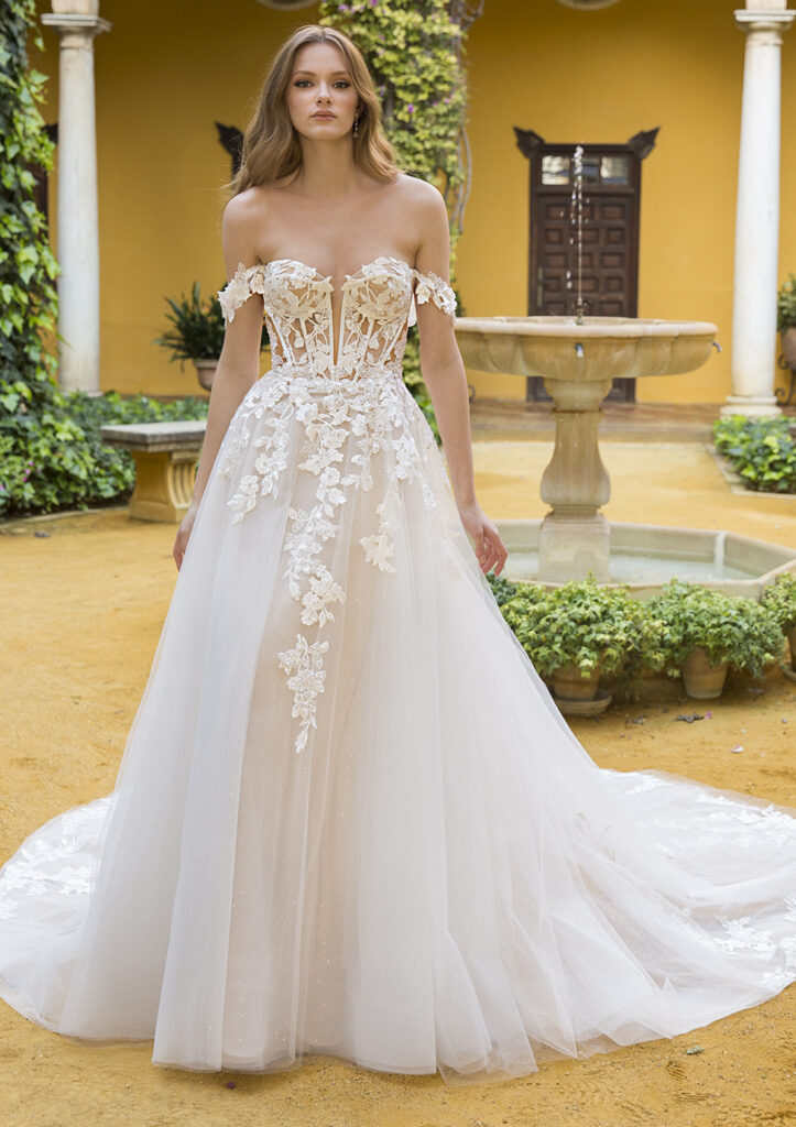Enzoani Blue collection Petunia-L