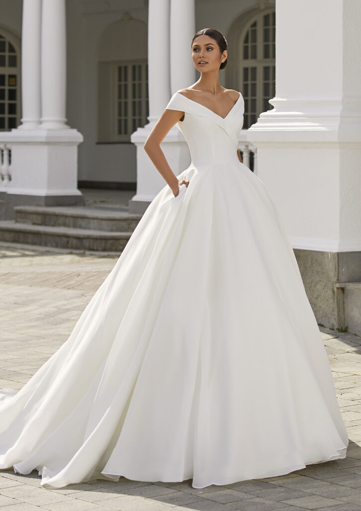 Pronovias Fashion Group Farrah