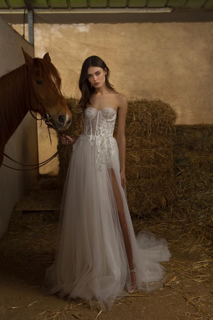 Muse by Berta Kennedy 23-30