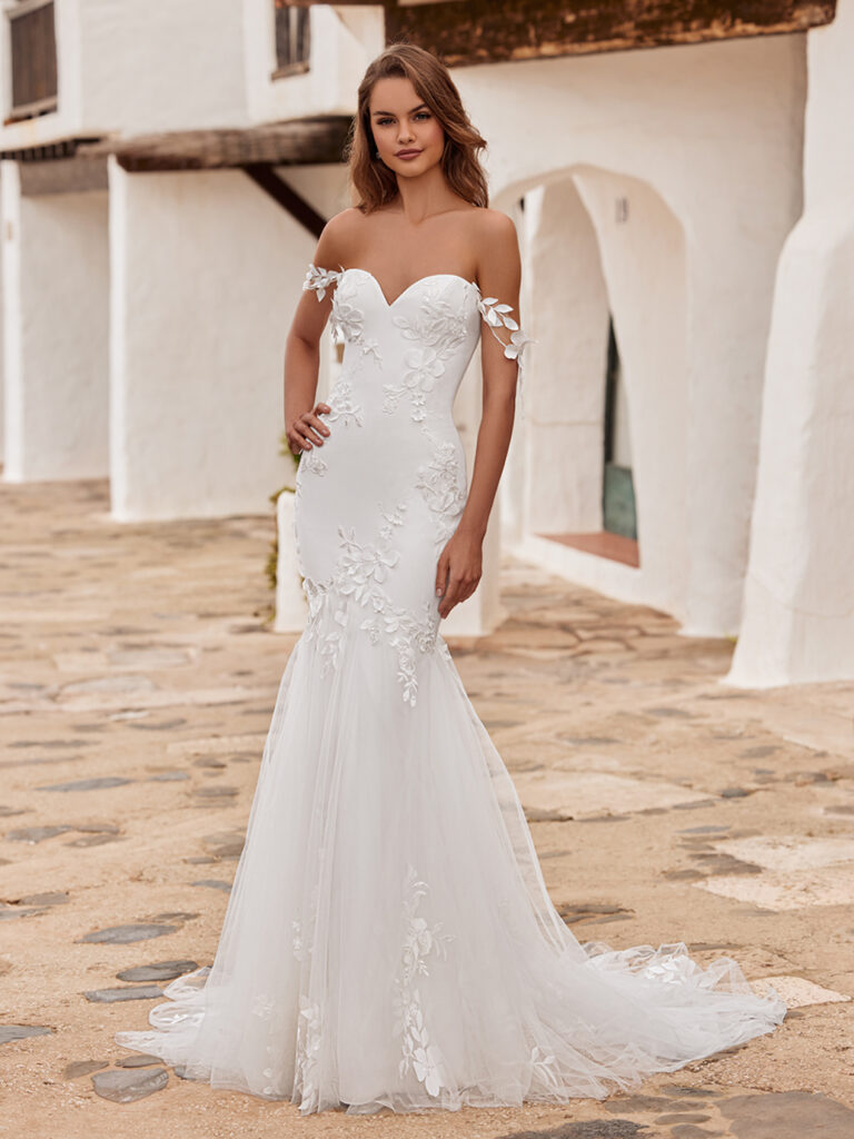 Enzoani Love Collection Dixie