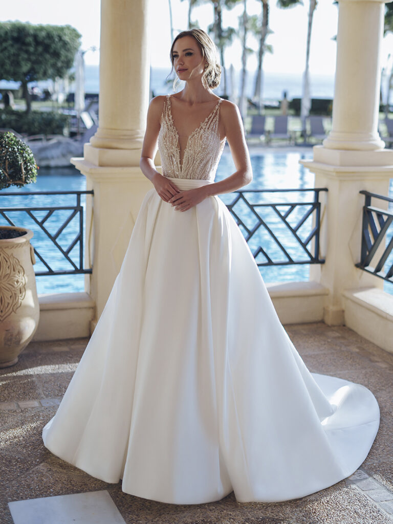 Enzoani Blue collection Stormi