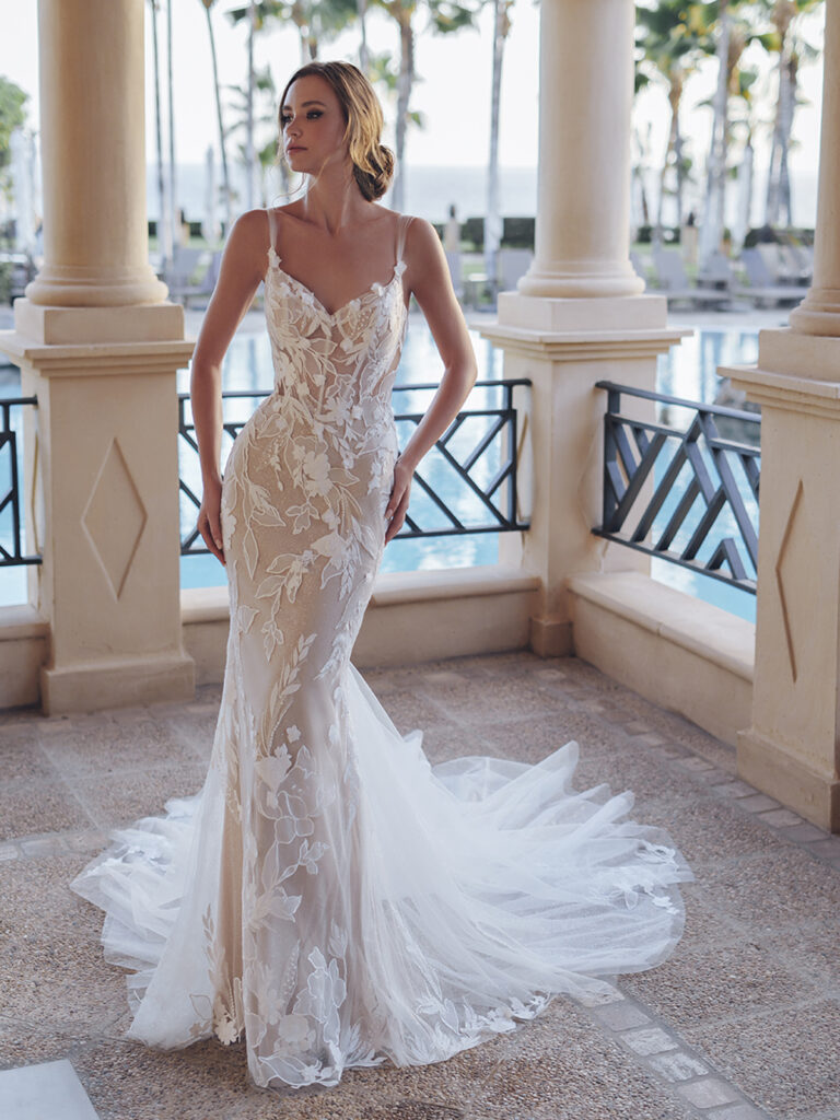 Enzoani Blue collection Sloane