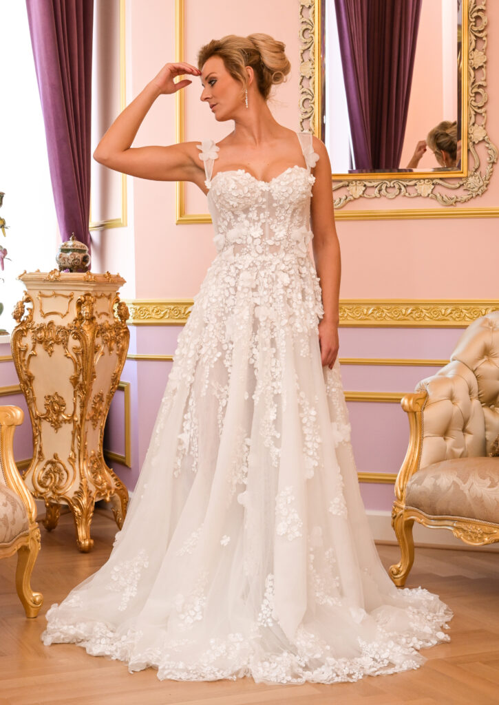Ramona Koonings Couture KN2517 Wangari