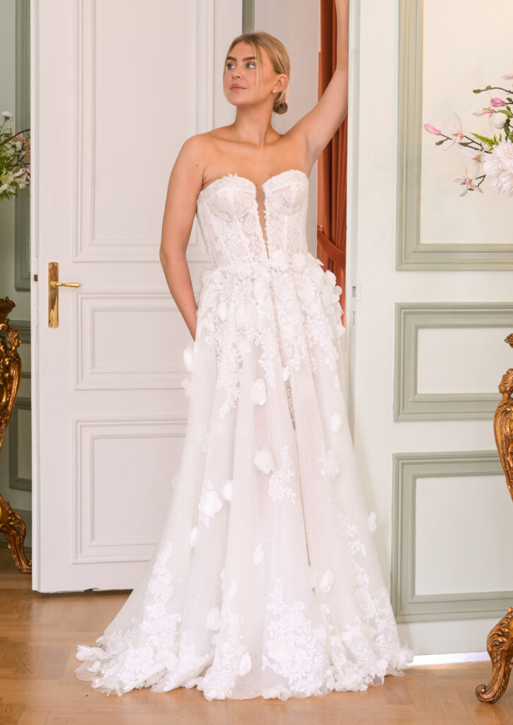 Ramona Koonings Couture KN2515 Cleopatra