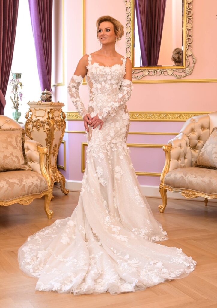 Ramona Koonings Couture KN2526 Blake