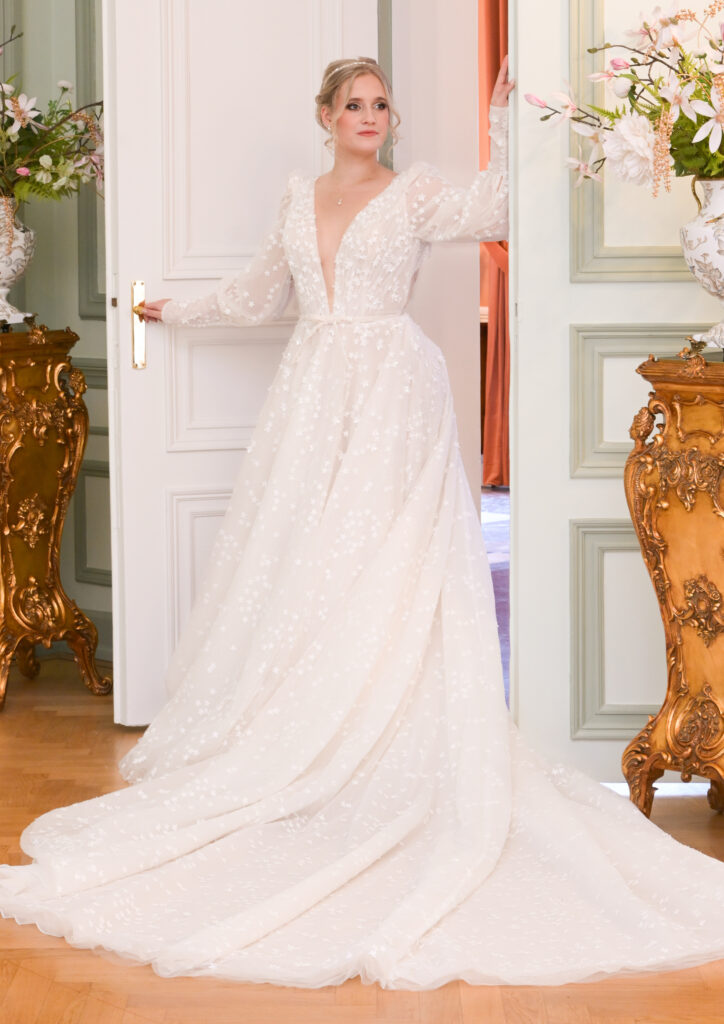Ramona Koonings Couture KN2513-1 Dorothy