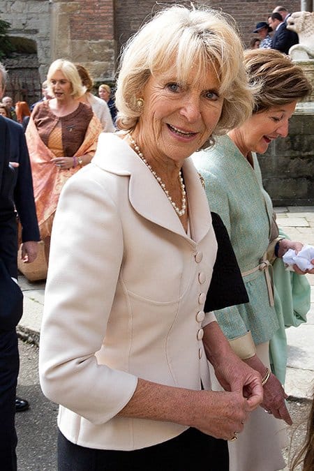 Prinses Irene der Nederlanden in een ontwerp van Addy van den Krommenacker