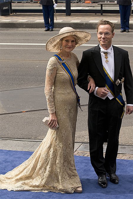 Prinses Irene der Nederlanden in een ontwerp van Addy van den Krommenacker