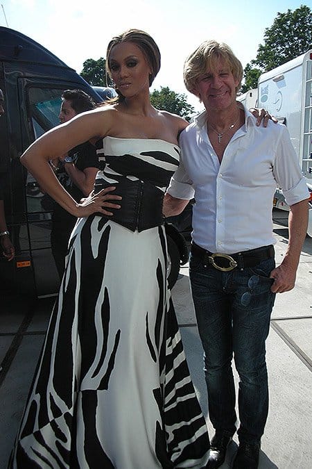 Tyra Banks in een ontwerp van Addy van den Krommenacker