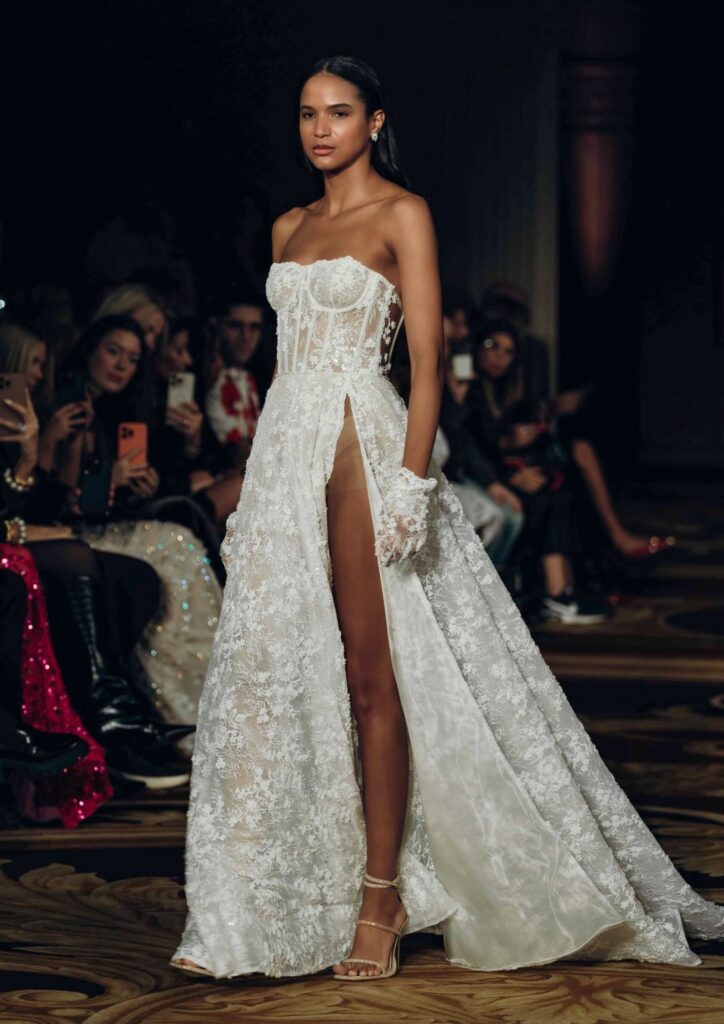Muse by Berta Parker 25-132