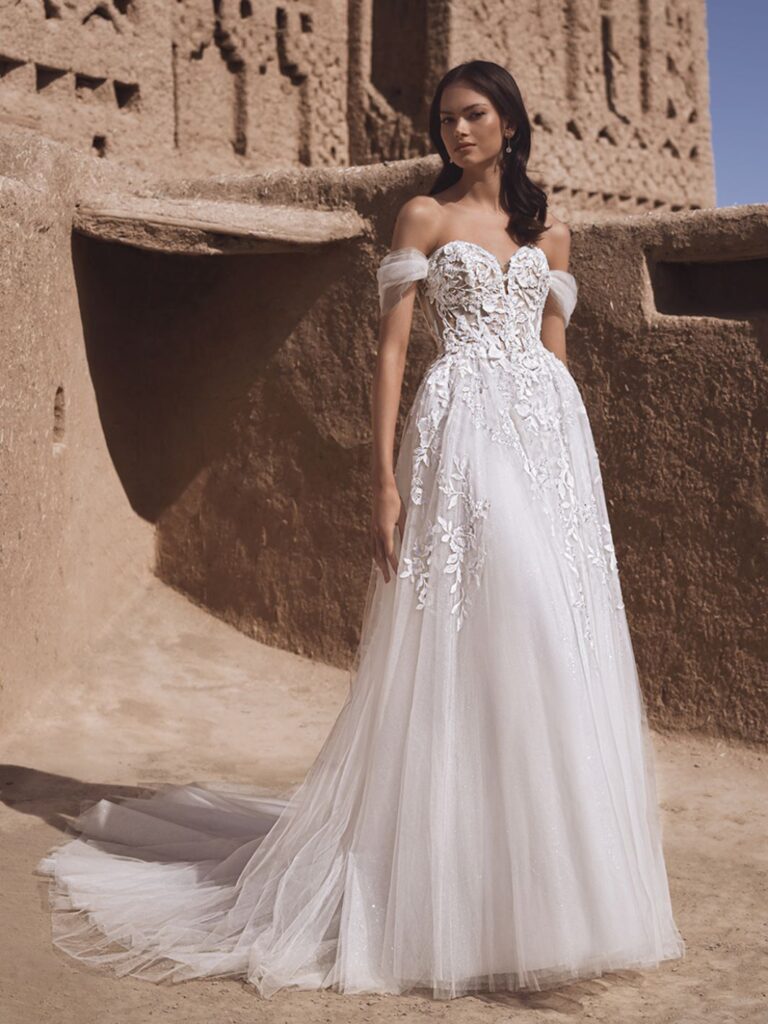 Enzoani Blue collection Taylee