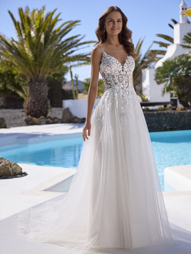 Enzoani Love Collection Eternity