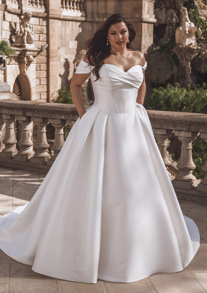 Enzoani Portrait Freya x Portrait