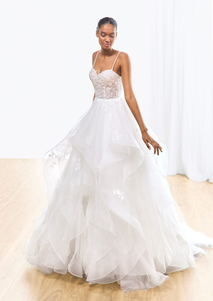 White One by St. Patrick Feira W1126BN2