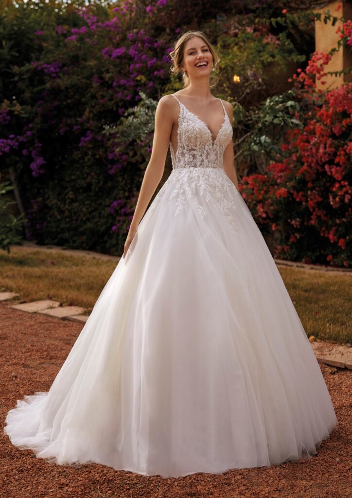 White One by St. Patrick Sonique W1124BE1