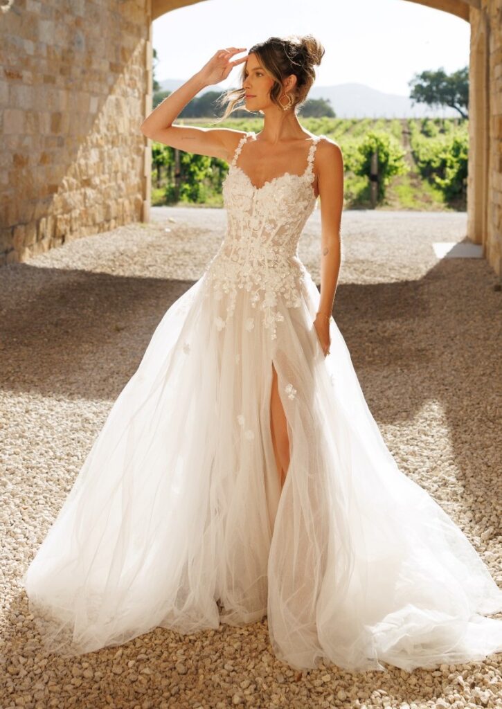 Essense of Australia D4148IV11