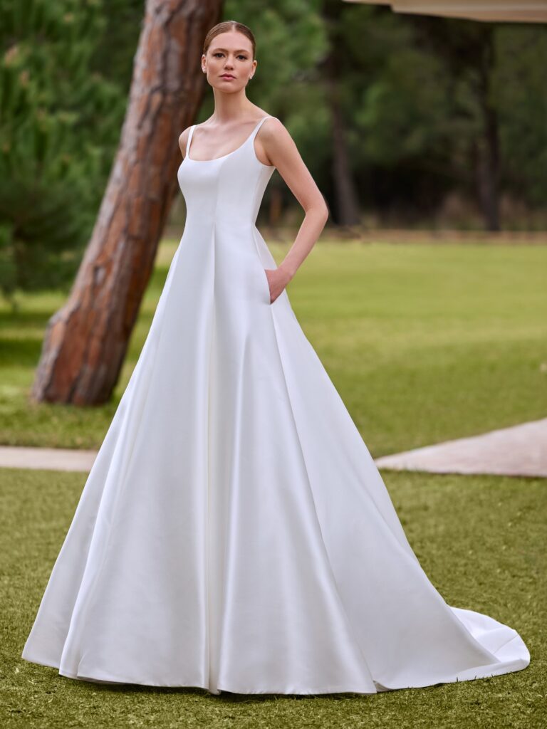 Pronovias Fashion Group Allinia PR126HN1