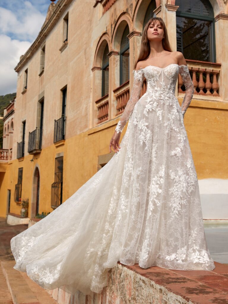 Nicole Milano Eulaly NI126AZ1