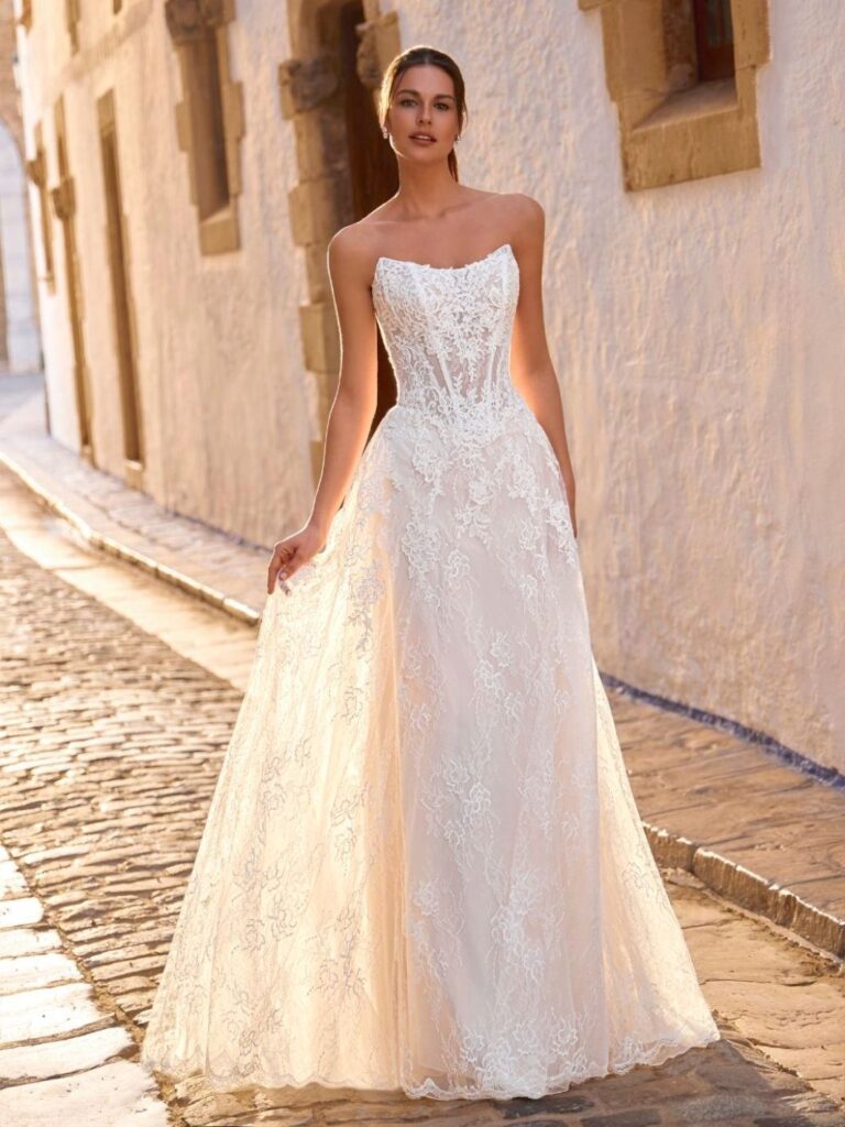 Enzoani Love Collection Fravelle