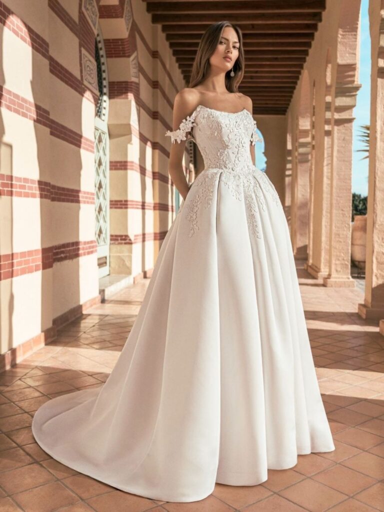Enzoani Blue collection Uritza-S