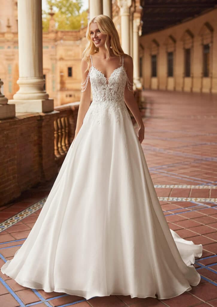 Aire Barcelona Kloe Brautkleid bei Koonings