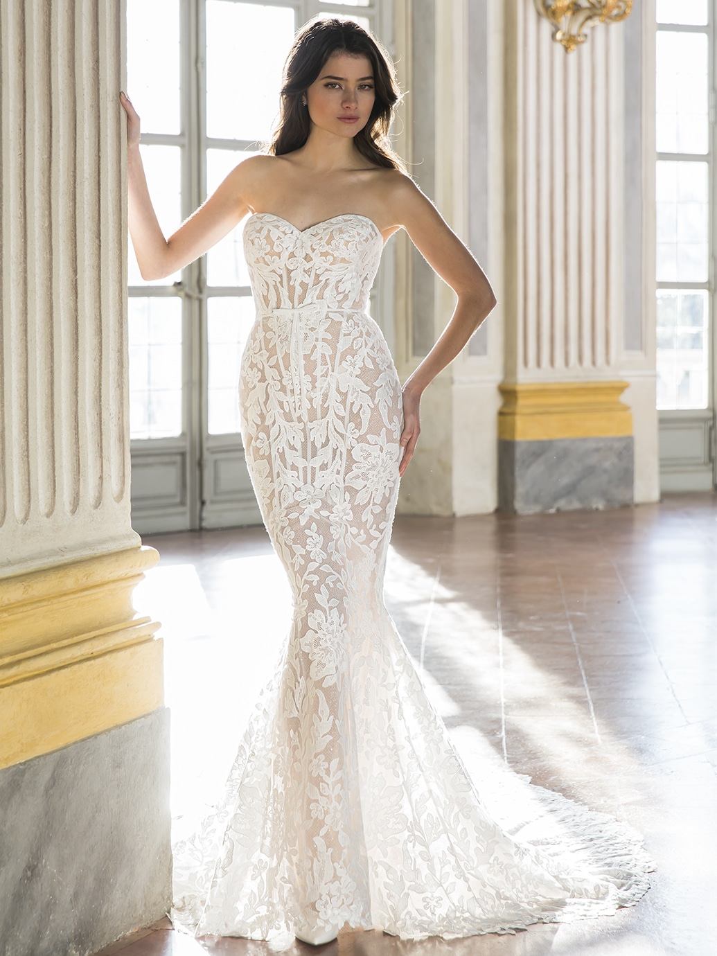 Enzoani Taylor-Brautkleid bei Koonings