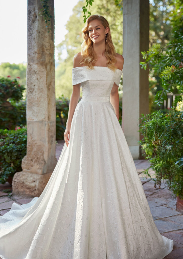 Adriana Alier Dolma 9N152MKVE001460
