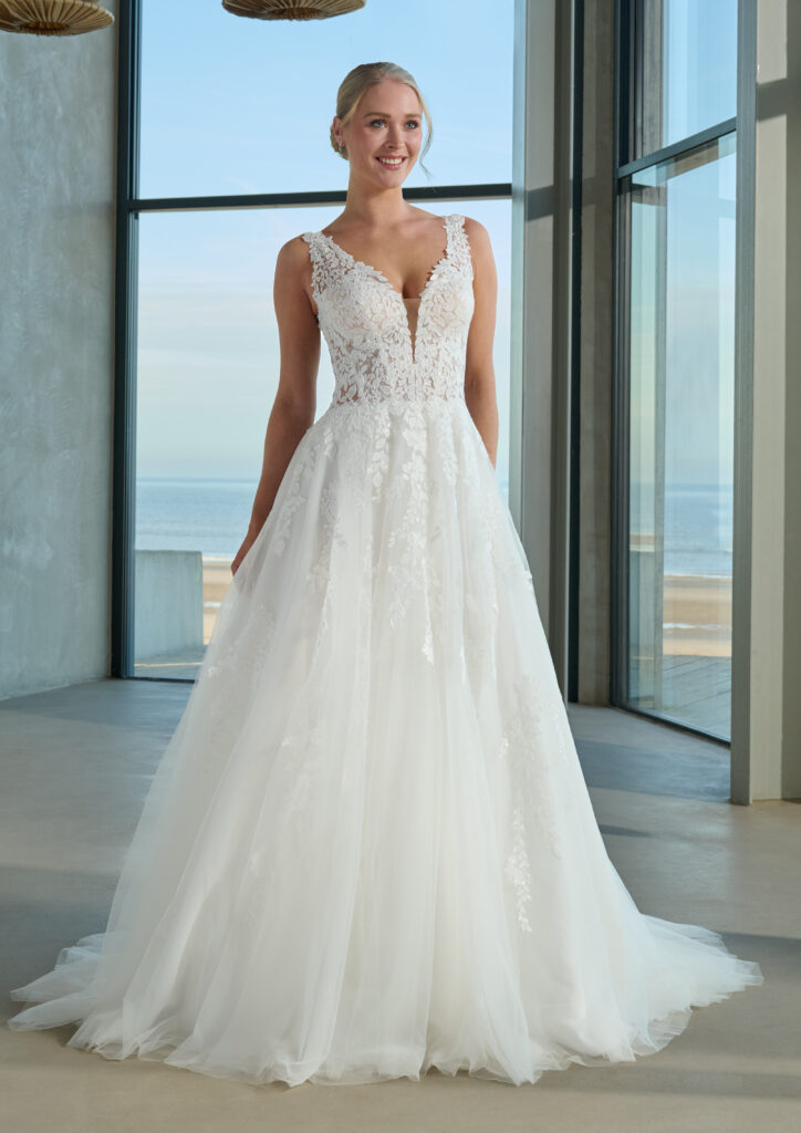Azuree Bridal February 427.0211