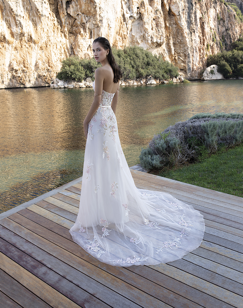 Demetrios Destination Romance DR295