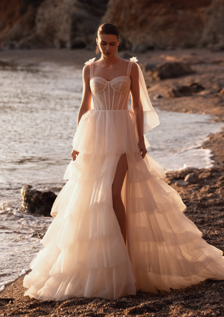 Demetrios Destination Romance DR433