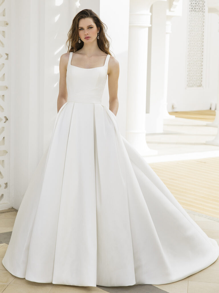 Enzoani Blaue Kollektion Rosabel