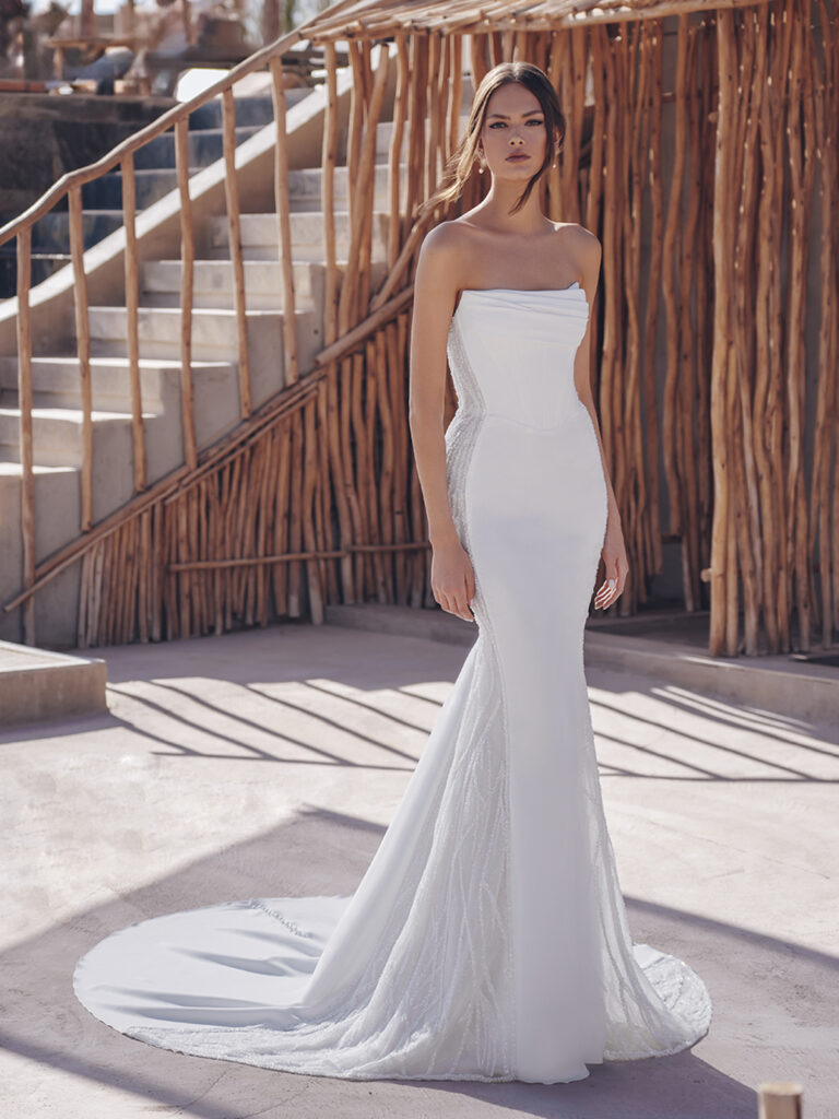 Enzoani Blue Collection: Samara