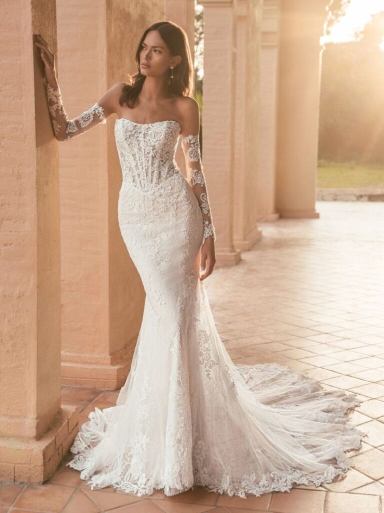 Enzoani Blue collection Umayra