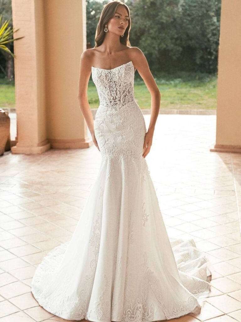 Enzoani Blue collection Umika