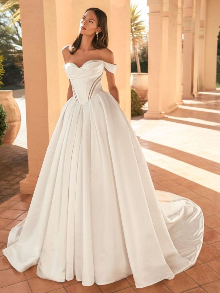 Enzoani Blue collection Unera-S
