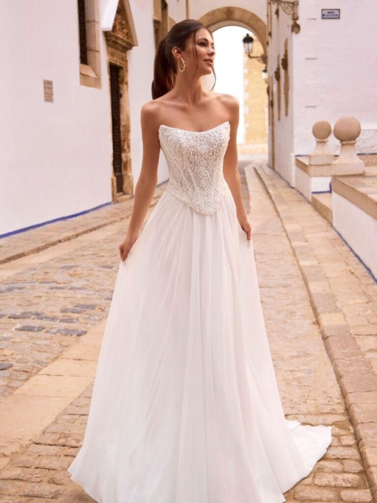 Enzoani Love Collection Fenora-A