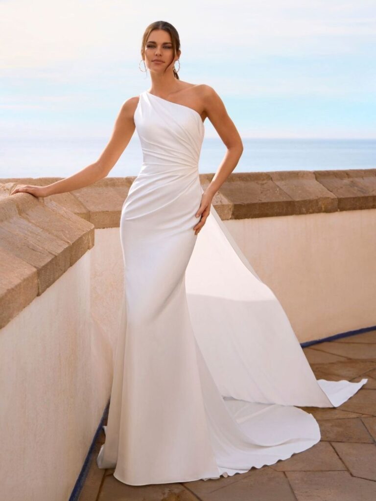 Enzoani Love Collection Flynne