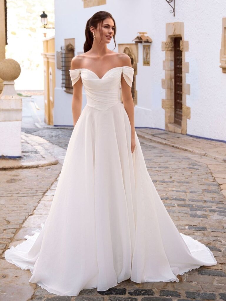 Enzoani Love Collection Fralina