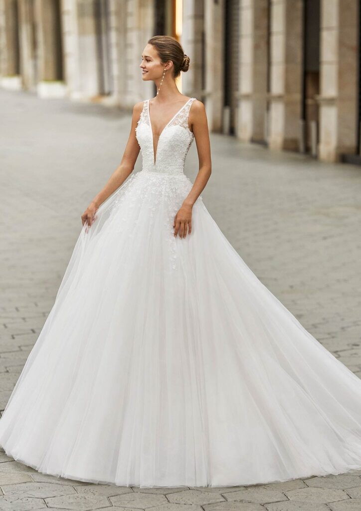 Luna Novias Fian 6S132TUL00P1420