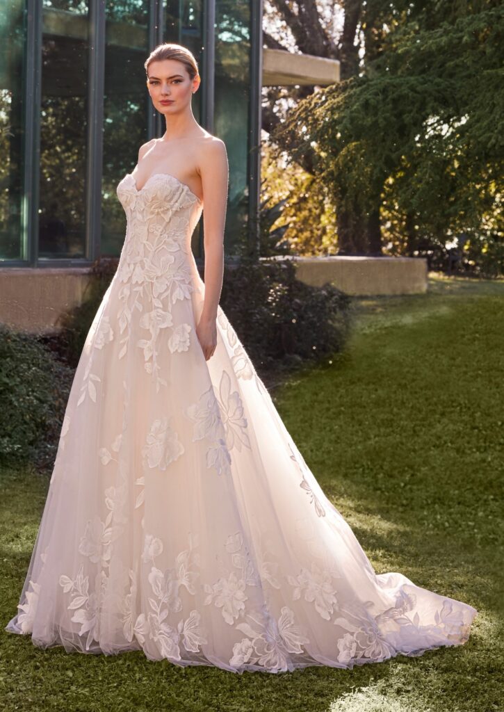 Pronovias Fashion Group Delicate PR126AY1