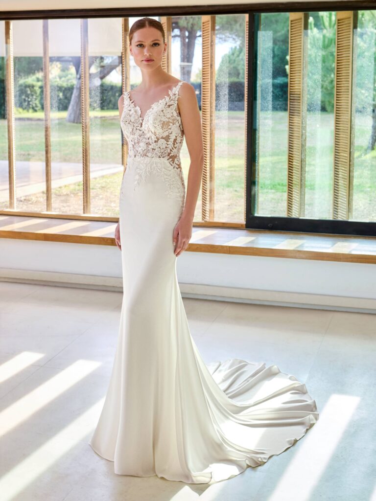 Pronovias Fashion Group Yedida PR126IE2