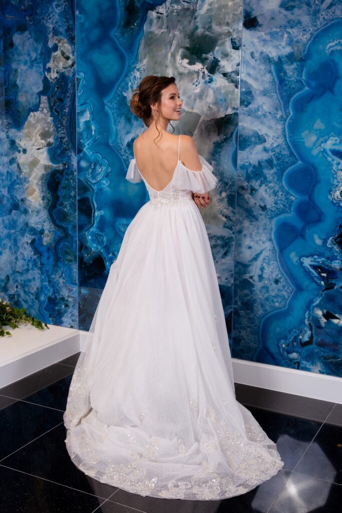 Ramona Koonings Couture KN1952 Diny